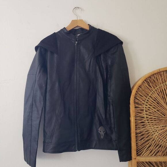 Overwatch Black Hooded Jacket Zip Up Faux Leather S Her Universe - Picture 5 of 5